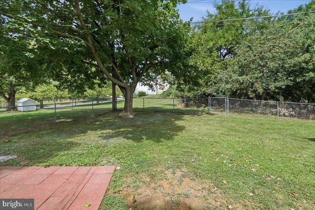 1405 OUTER DR, Hagerstown, MD 21742