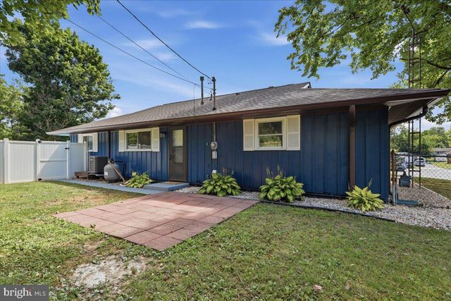1405 OUTER DR, Hagerstown, MD 21742