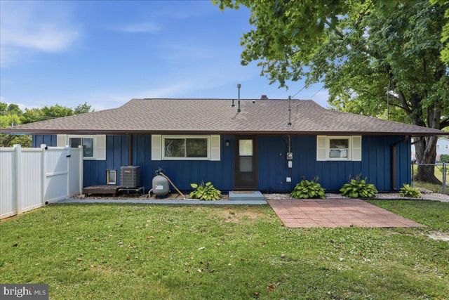 1405 OUTER DR, Hagerstown, MD 21742