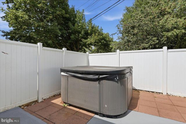 1405 OUTER DR, Hagerstown, MD 21742