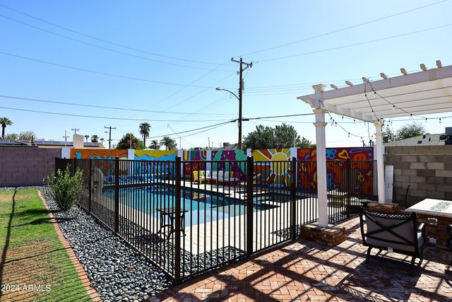 3413 N 16TH Drive N, Phoenix, AZ 85015