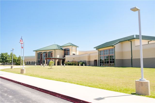 301 Spicewood Trail, Centerton, AR 72719