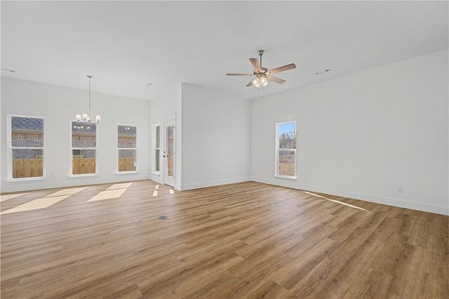 301 Spicewood Trail, Centerton, AR 72719