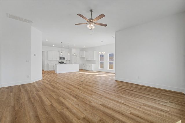 301 Spicewood Trail, Centerton, AR 72719