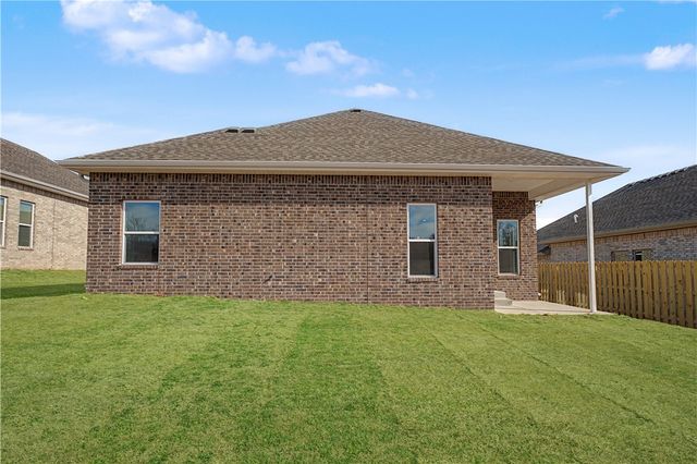 301 Spicewood Trail, Centerton, AR 72719