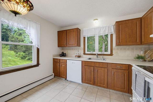 126 Baxter Street, Tolland, CT 06084