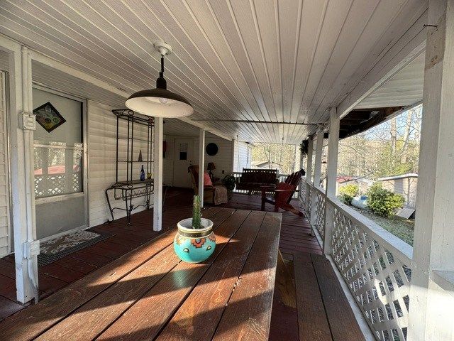 123 Leisure Woods Lane, Hiawassee, GA 30546