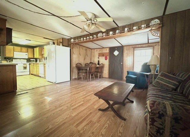 123 Leisure Woods Lane, Hiawassee, GA 30546