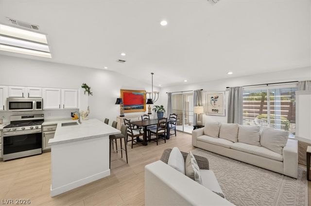 2013 Joy View Lane, Henderson, NV 89012