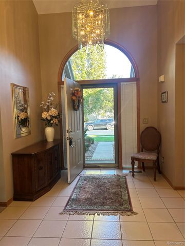 45598 Delmar Drive 129, Macomb Township, MI 48044