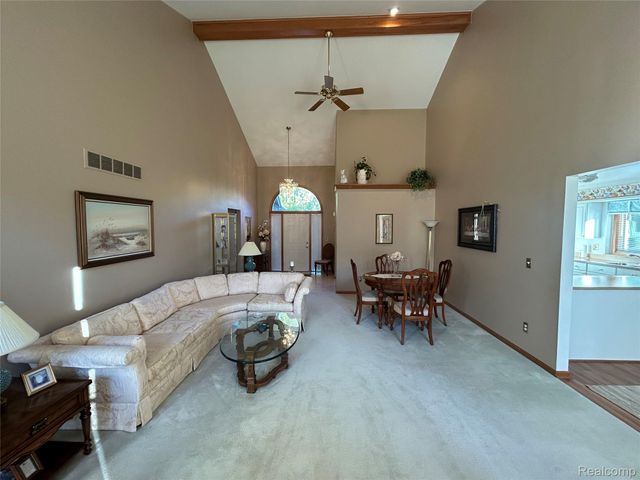45598 Delmar Drive 129, Macomb Township, MI 48044