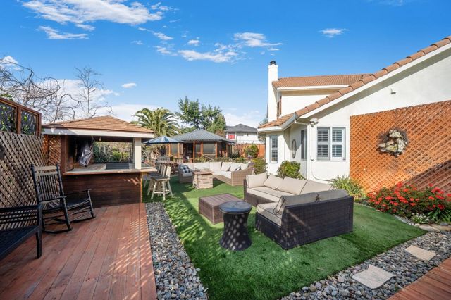 2180 Clearview Drive, Hollister, CA 95023