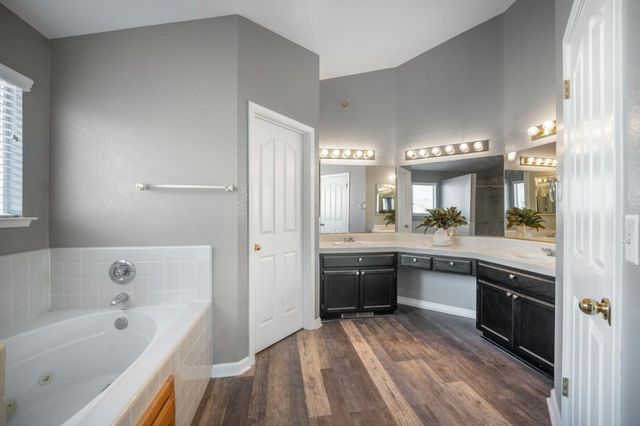 2180 Clearview Drive, Hollister, CA 95023