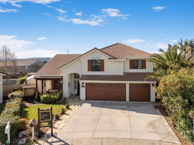 2180 Clearview Drive, Hollister, CA 95023