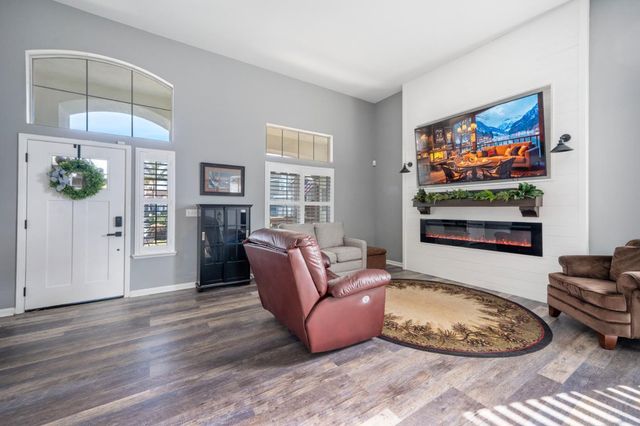 2180 Clearview Drive, Hollister, CA 95023