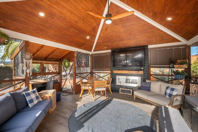 2180 Clearview Drive, Hollister, CA 95023