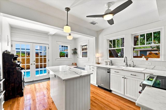 3109 W SAN CARLOS STREET, Tampa, FL 33629