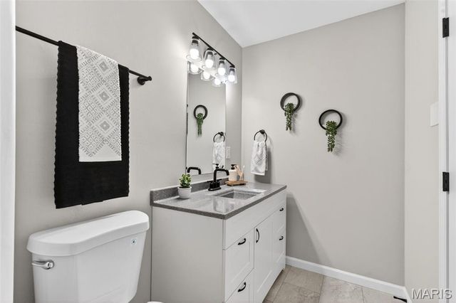 12131 McKelvey Road, Maryland Heights, MO 63043