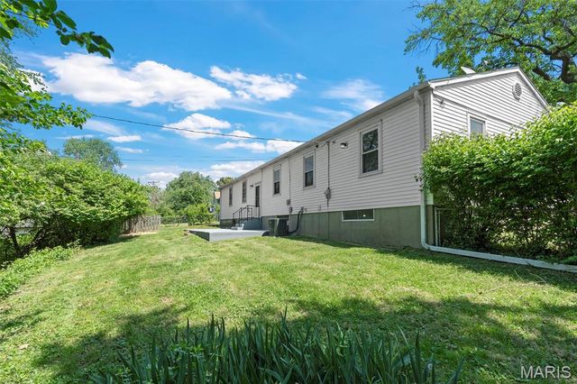 12131 McKelvey Road, Maryland Heights, MO 63043