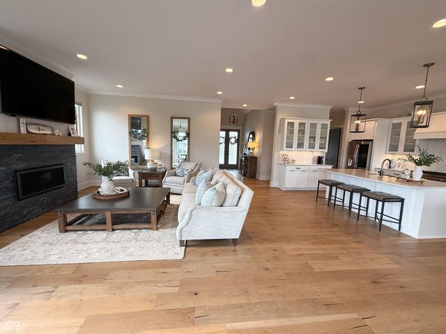 3465 Roudebush Way, Westfield, IN 46074