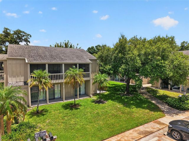 2220 BAHIA VISTA STREET G4, Sarasota, FL 34239