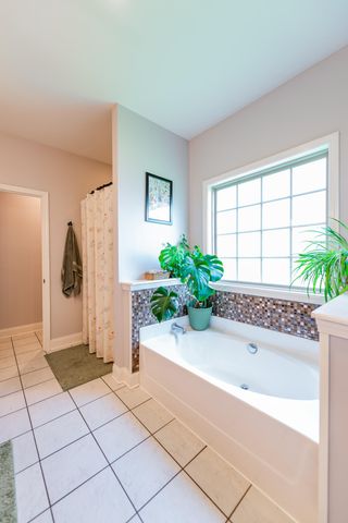 136 Inverness Drive, Georgetown, KY 40324