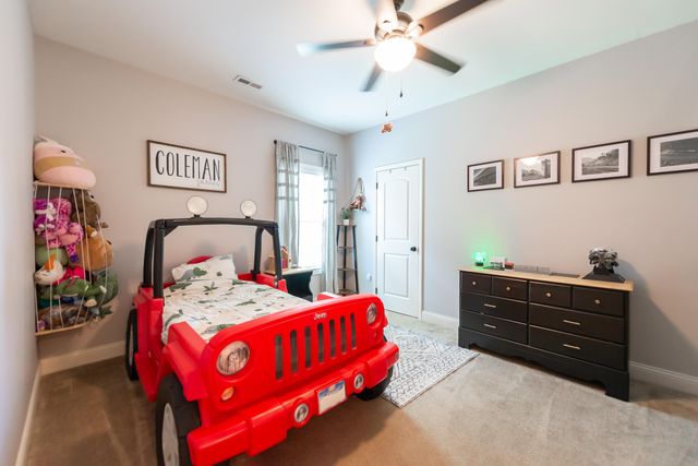 136 Inverness Drive, Georgetown, KY 40324