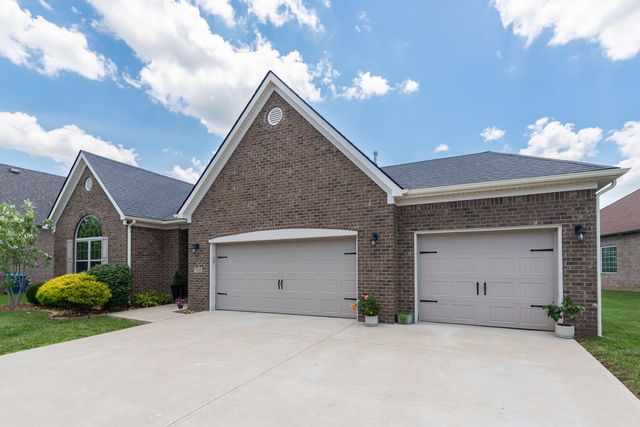 136 Inverness Drive, Georgetown, KY 40324