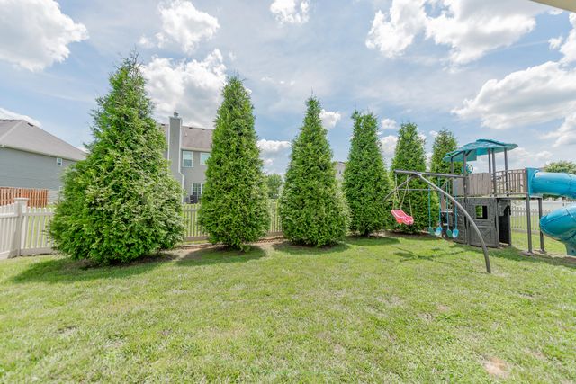 136 Inverness Drive, Georgetown, KY 40324