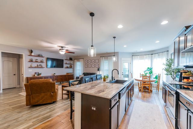 136 Inverness Drive, Georgetown, KY 40324