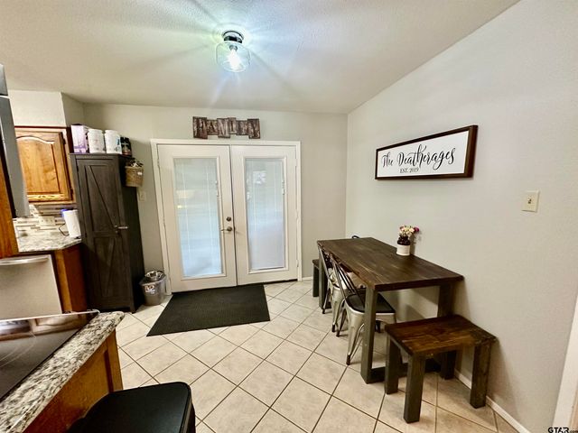403 Shelly Drive, Whitehouse, TX 75791