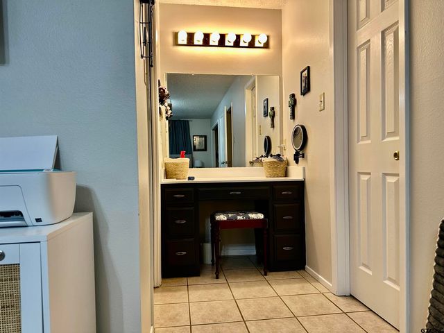 403 Shelly Drive, Whitehouse, TX 75791