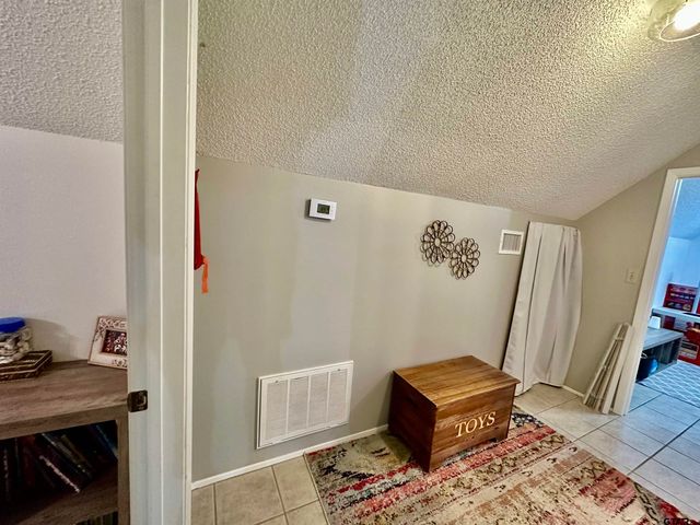 403 Shelly Drive, Whitehouse, TX 75791