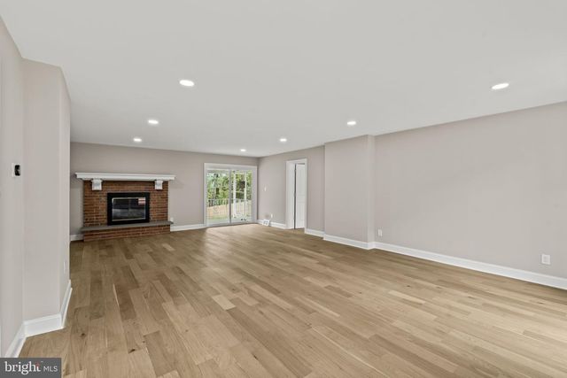 1215 CLUB HOUSE RD, Gladwyne, PA 19035