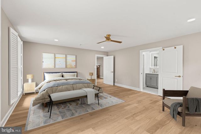 1215 CLUB HOUSE RD, Gladwyne, PA 19035