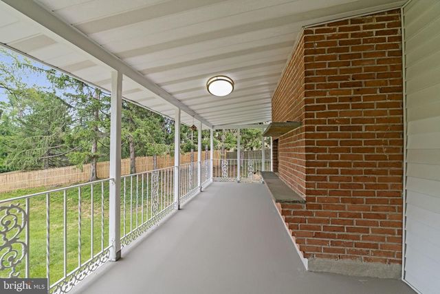 1215 CLUB HOUSE RD, Gladwyne, PA 19035