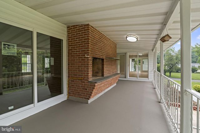 1215 CLUB HOUSE RD, Gladwyne, PA 19035