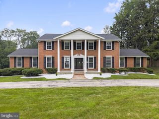 1215 CLUB HOUSE RD, Gladwyne, PA 19035