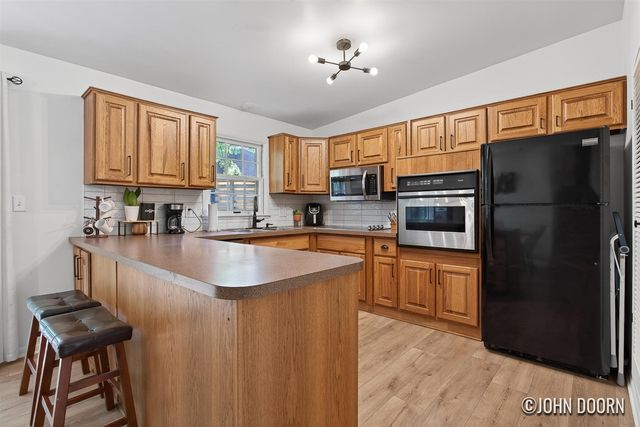 2246 Holliday Drive, Wyoming, MI 49519
