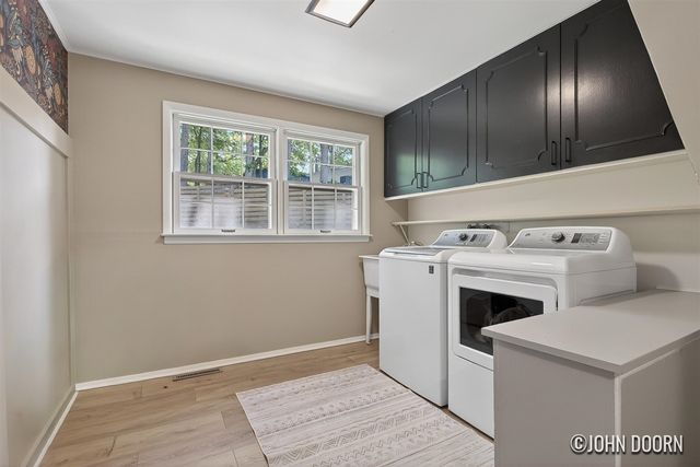 2246 Holliday Drive, Wyoming, MI 49519