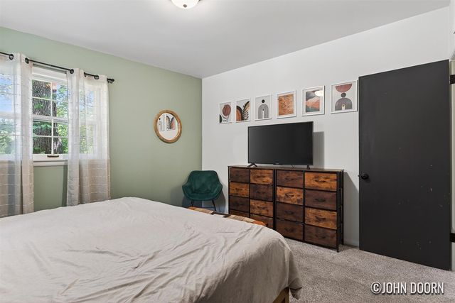 2246 Holliday Drive, Wyoming, MI 49519