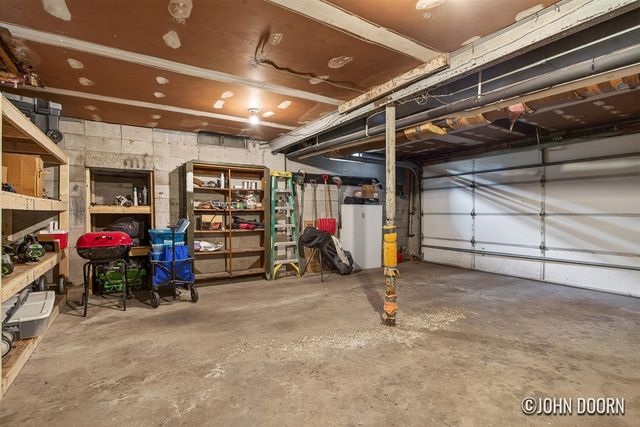 2246 Holliday Drive, Wyoming, MI 49519