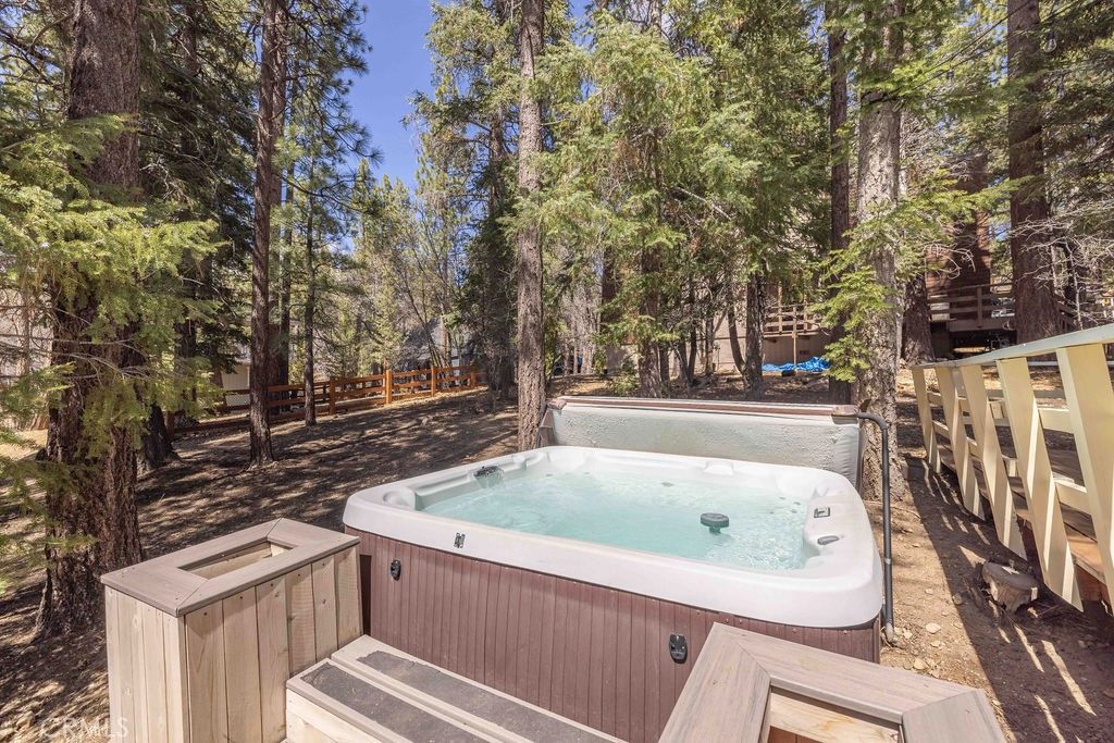 Image 3 of property listing at 43496 Colusa, Big Bear Lake, CA 92315