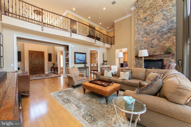 1747 COUNTRY CLUB DR, Cherry Hill, NJ 08003