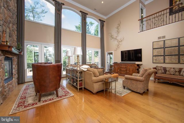 1747 COUNTRY CLUB DR, Cherry Hill, NJ 08003