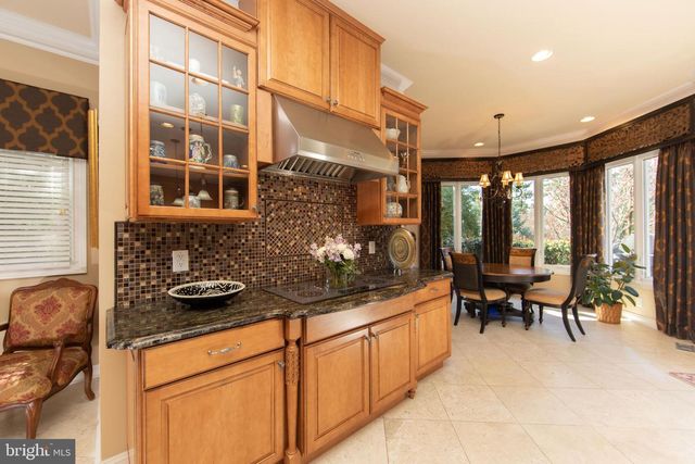 1747 COUNTRY CLUB DR, Cherry Hill, NJ 08003