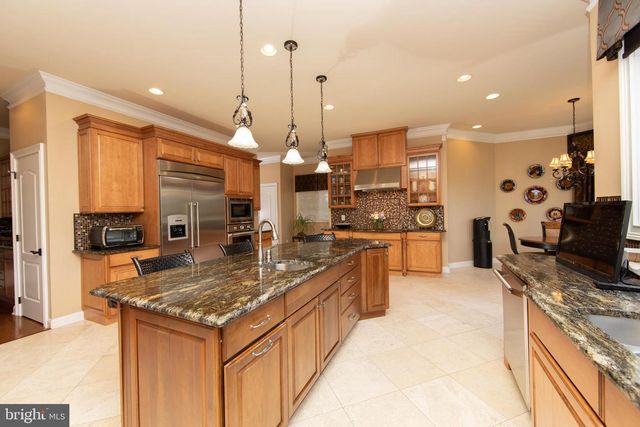 1747 COUNTRY CLUB DR, Cherry Hill, NJ 08003