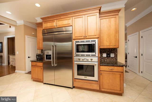 1747 COUNTRY CLUB DR, Cherry Hill, NJ 08003