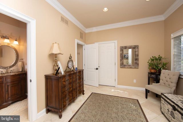 1747 COUNTRY CLUB DR, Cherry Hill, NJ 08003