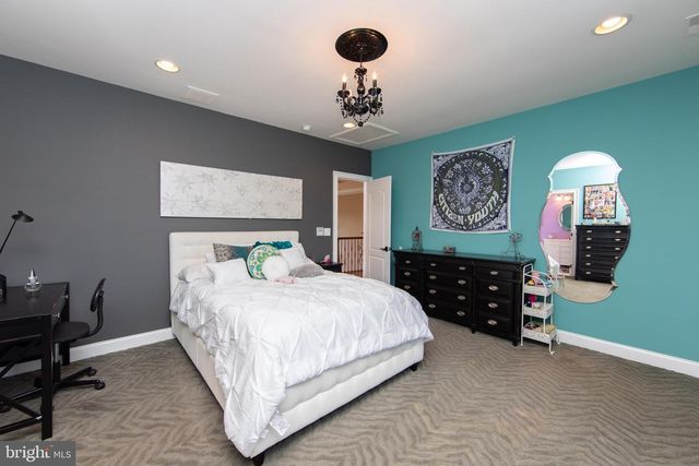 1747 COUNTRY CLUB DR, Cherry Hill, NJ 08003